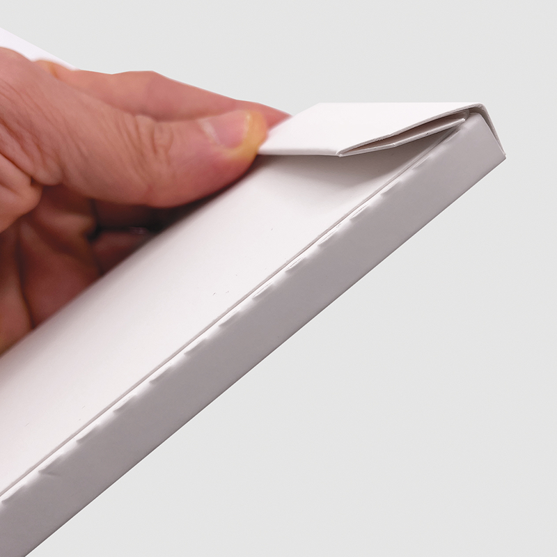 Chocolate Bar Packaging Features - Fold Over End